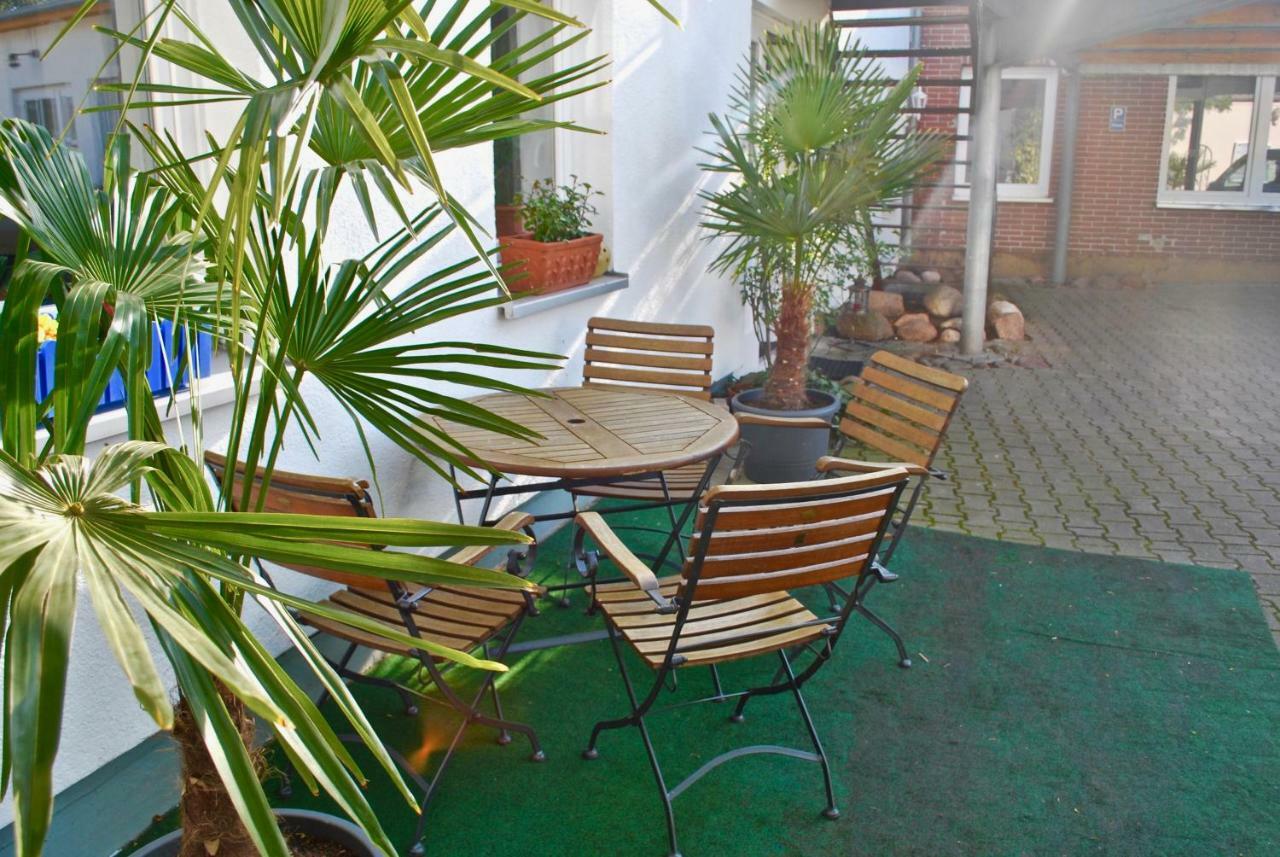 Haus Shiralee - Das Ferienhaus Warnemuende Rostock Exterior foto
